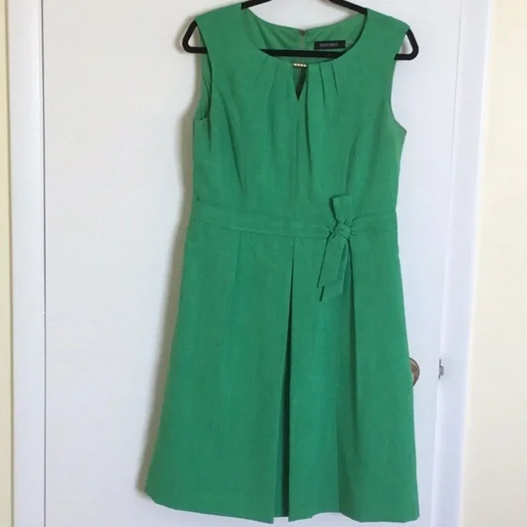 Ellen Tracy | Dresses | Ellen Tracy Green Dress With Side Pockets | Poshmark